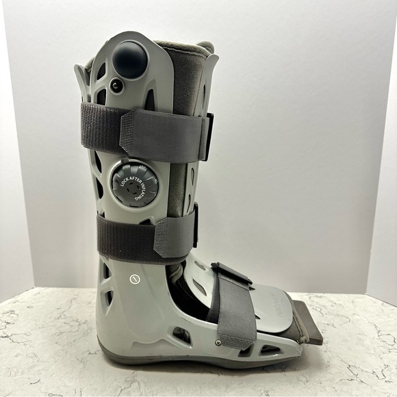 Aircast XP Walker Brace/Walking Boot Size Med 01P-S W/Pneumatic Pump VGC Clean - Picture 1 of 14